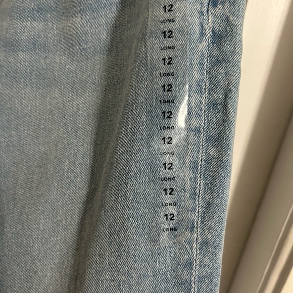 American Eagle Outfitters Light Blue Straight Leg Jeans - Picture 2 of 9